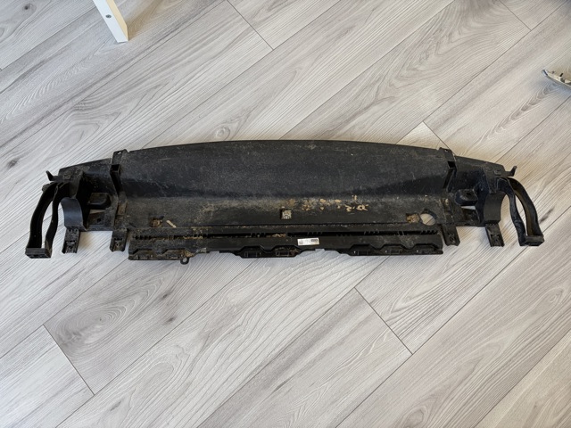 Балка бампера переднього 95B805241 PORSCHE