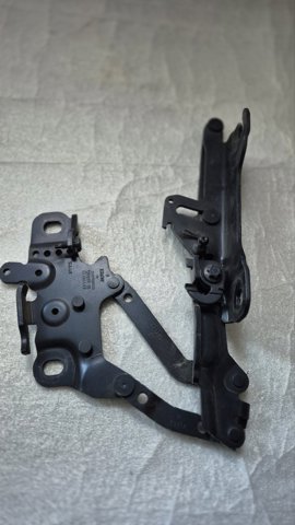 Завіса капота права 41617286344 BMW