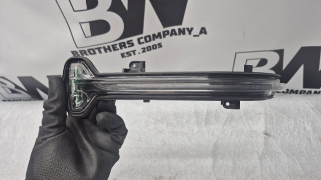Покажчик повороту дзеркала, лівий 63137498159 BMW