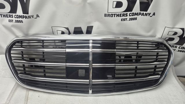 Захисна решітка радіатора A2238804100 MERCEDES