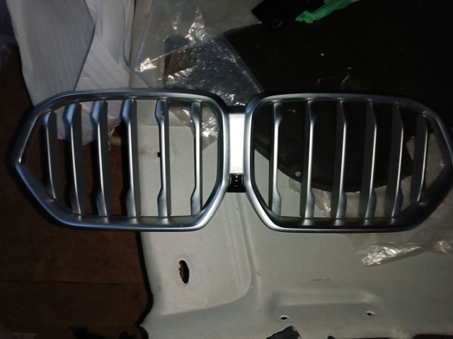 Решітка радіатора 8494885 BMW