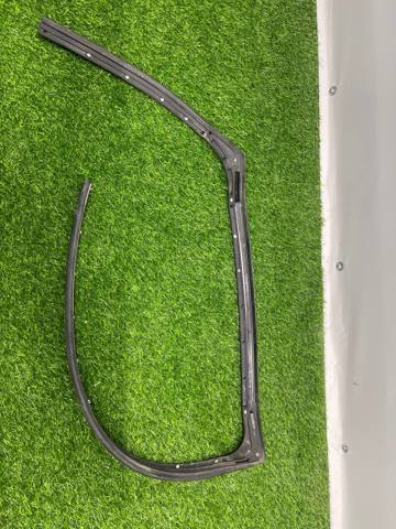 Вітрове скло 51377164933 BMW