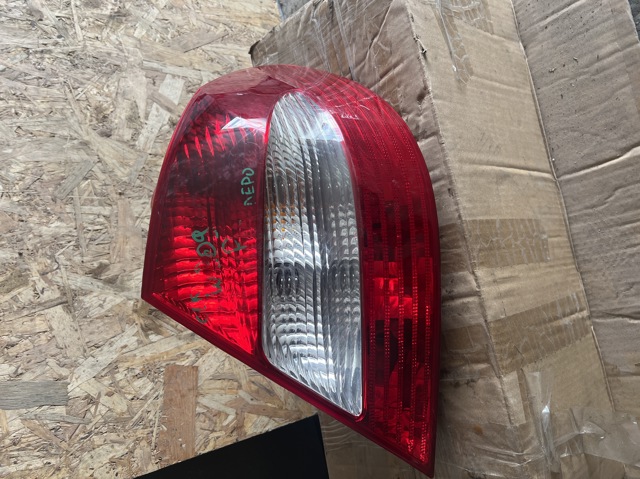 Задні ліхтарі A2098201664 MERCEDES