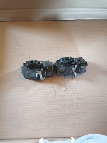 Замок дверей водія Opel Vectra B