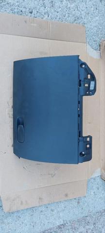 Кришка бардачка 31417596 VOLVO