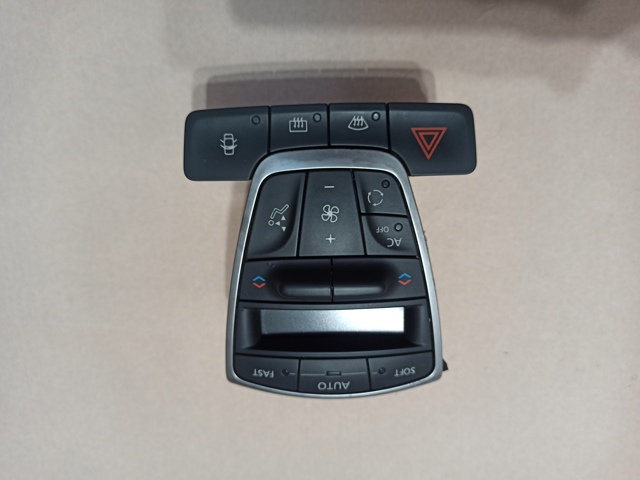 Блок управління кондиціонером 275109973R RENAULT