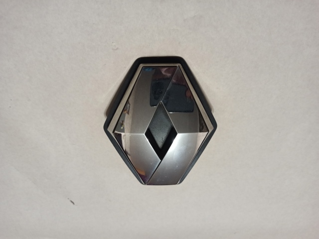 Фірмовий значок капота 628900003R RENAULT