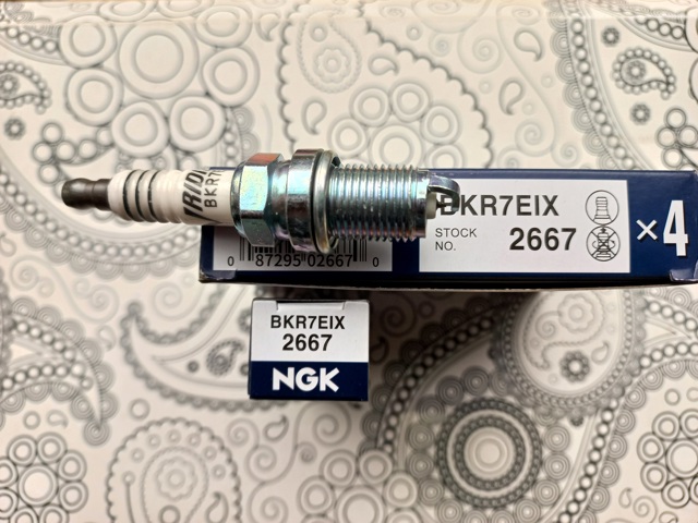 Свічка запалювання BKR7EIX DENSO