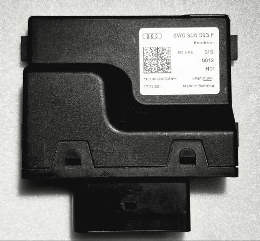 Модуль керування (ЕБУ) паливного насосу 8W0906093F VAG