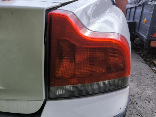 Ліхтар задній правий 9483541 VOLVO