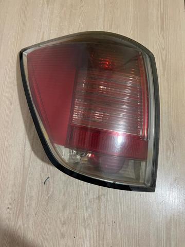 Задня ліва фара 24451838 OPEL