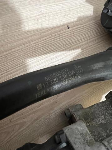 Шланг/патрубок водяного насоса, приймальний 565563897 OPEL