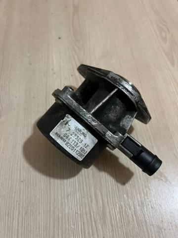 Насос вакуумний 8200113585 RENAULT