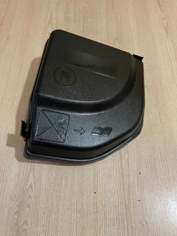 Кришка блоку запобіжників 9658418180 PEUGEOT