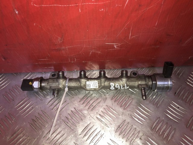 Рампа форсунок системи упорскування палива 04L089G VAG