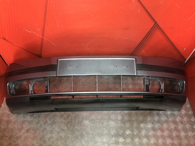 Бампер передній 1Z0807221 VAG