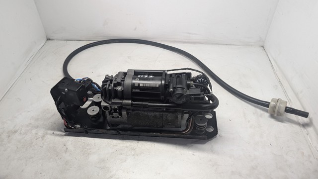 Компресор пневмоподвески 37206794465 BMW