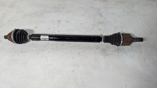 Піввісь передня, права 3Q0407272BK VAG