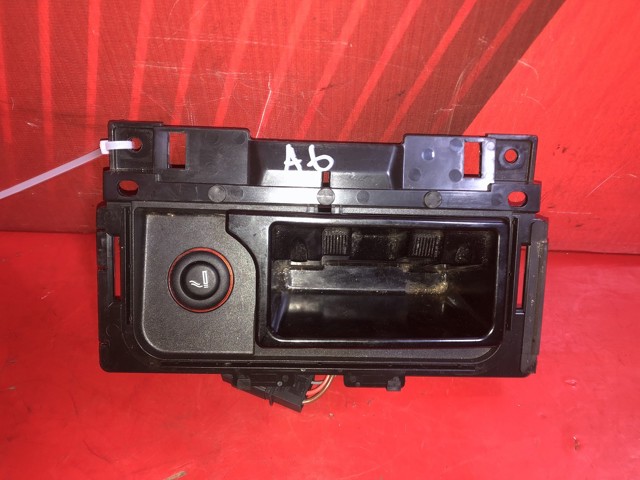 Попільничка 4G0857951 VAG