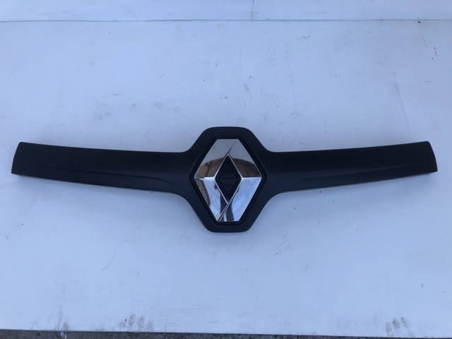 Решітка під лобове скло 628959190R RENAULT