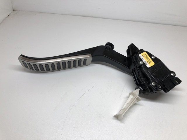 Педаль акселератора 7L0723507E VAG