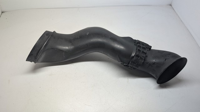 Повітроприймач 7P6129609A VAG