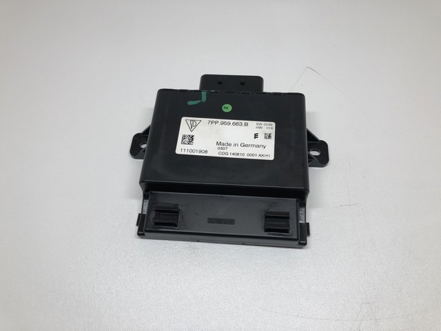 Стабілізатор напруги 7PP959663B VAG