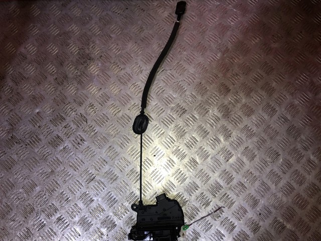 Замок дверей водія 805031107R RENAULT