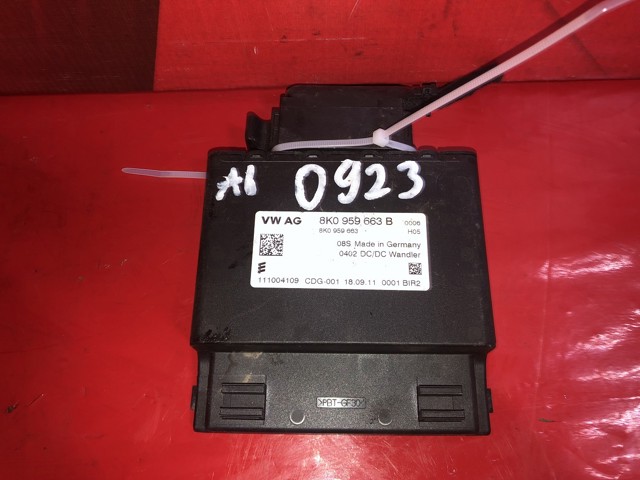 Стабілізатор напруги 8K0959663B VAG