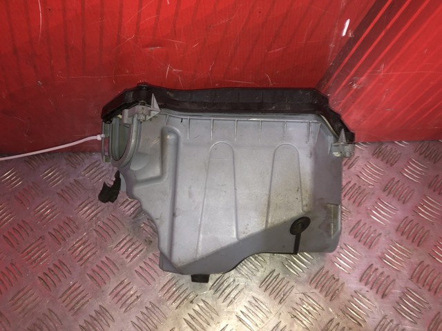 Корпус блока запобіжників 8K1907355F VAG
