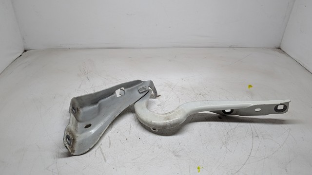 Завіс капота, правий A2468800428 MERCEDES