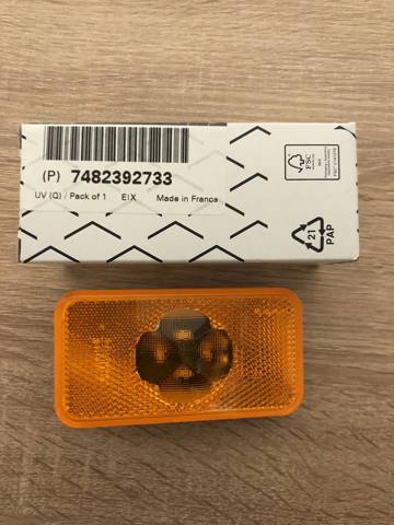 Габарит-покажчик повороту 7482392733 RENAULT