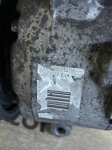 Компресор кліматичної установки 926005211R RENAULT