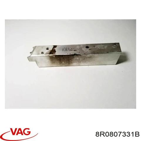 Кронштейн підсилювача заднього бампера 8R0807331B VAG