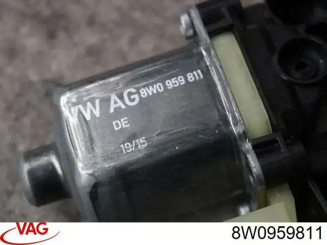 Моторчик склопідйомника двері задніх, лівих 8W0959811 VAG