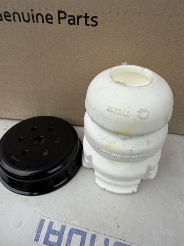 Подушка (опора) пружини задньої, верхня 551613E500 HYUNDAI