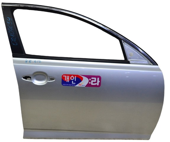 Пасажирські передні двері 760042T000 HYUNDAI