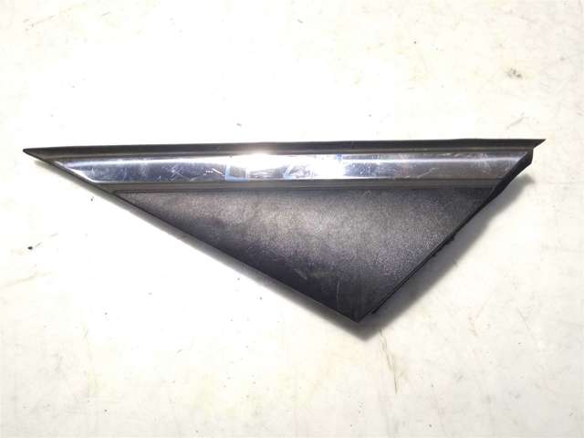 Молдинг переднього лівого крила 86180C1000 HYUNDAI