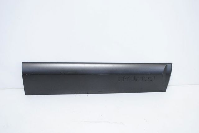 Молдинг передньої правої двері 877242E000 HYUNDAI