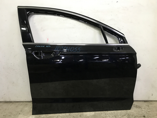 Дверка передня права DS7Z5420124A FORD