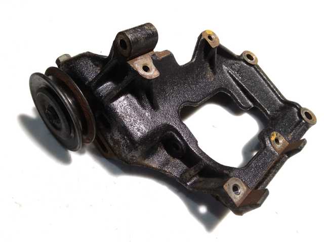 Кронштейн компресора кондиціонера MR398428 MITSUBISHI