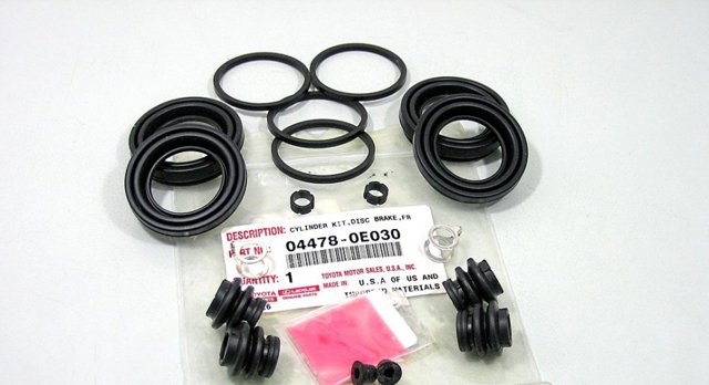 Ремкомплект гальмівної системи 044780E030 TOYOTA