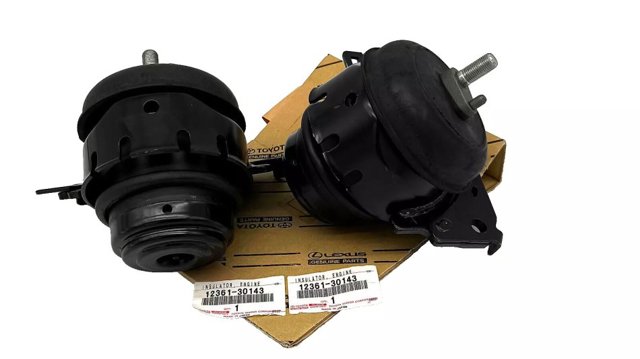 Подушка (опора) двигуна, права передня 1236130143 TOYOTA