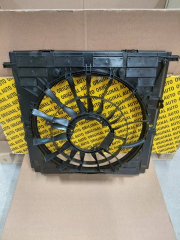 Дифузор радіатора охолодження, в зборі з двигуном і крильчаткою 17425A57751 BMW