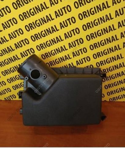 Корпус повітряного фільтра, верхня частина 177350V030 TOYOTA