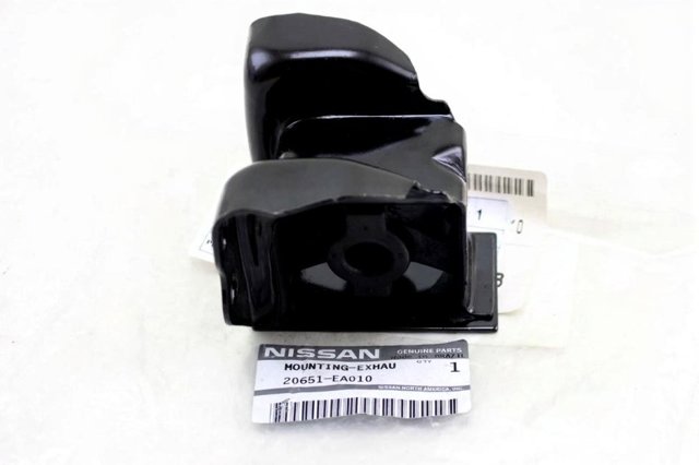 Кронштейн кріплення глушника 20651EA010 NISSAN