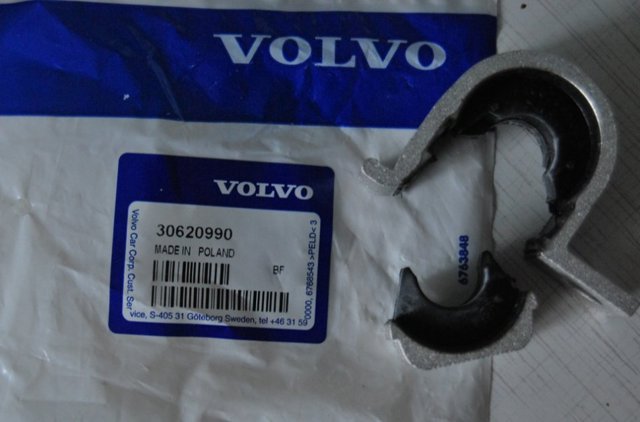 Подушка стабілізатора передня 30620990 VOLVO