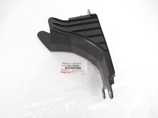 Дифузор радіатора АКПП 329170E060 TOYOTA