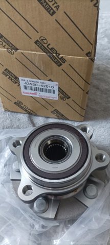 Підшипник в зборі з маточиною передній 4355042010 TOYOTA