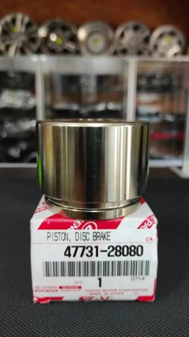 Поршень гальмівного супорта переднього 4773128080 TOYOTA